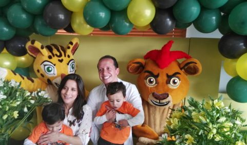 show musical guardia del leon personajes bogota recreacion