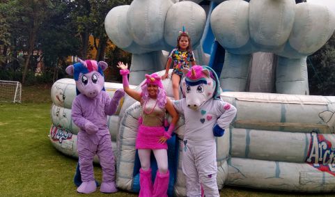 recreacion unoicornios bogota show fiestas eventos niñas cumpleaños piñatas animación